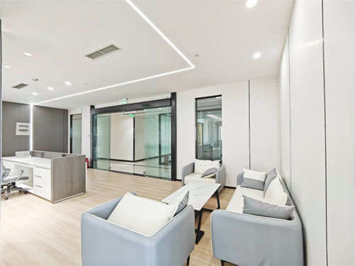 国贸大厦 823㎡办公室 12元/平米/天