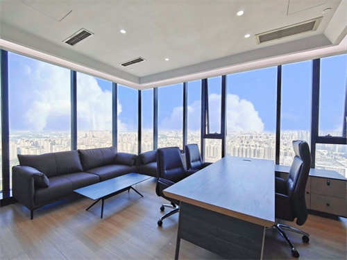 国贸大厦 149㎡办公室 15元/平米/天